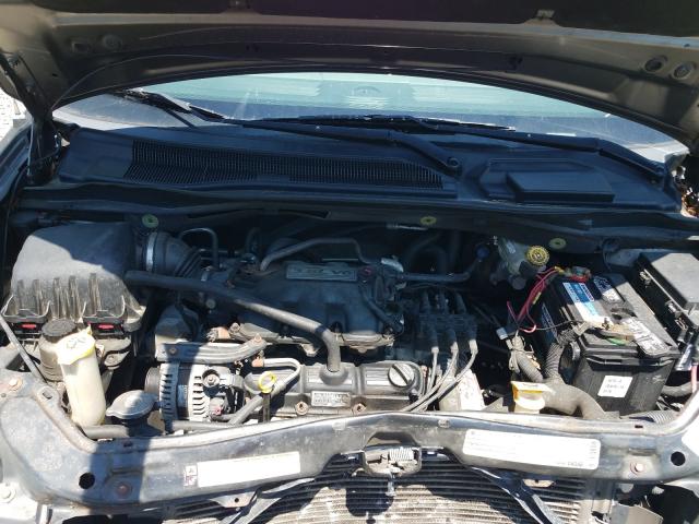 Photo 6 VIN: 2A4RR5D10AR300653 - CHRYSLER TOWN & COU 