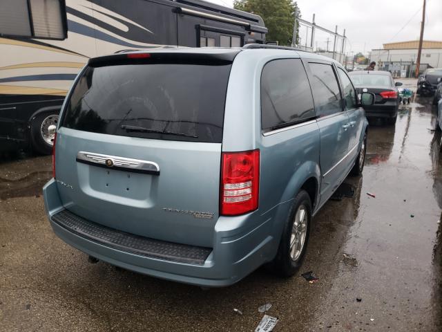 Photo 3 VIN: 2A4RR5D10AR324466 - CHRYSLER TOWN &AMP COU 