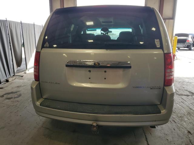 Photo 5 VIN: 2A4RR5D10AR337122 - CHRYSLER TOWN & COU 