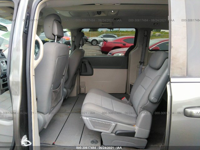 Photo 7 VIN: 2A4RR5D10AR387292 - CHRYSLER TOWN & COUNTRY 