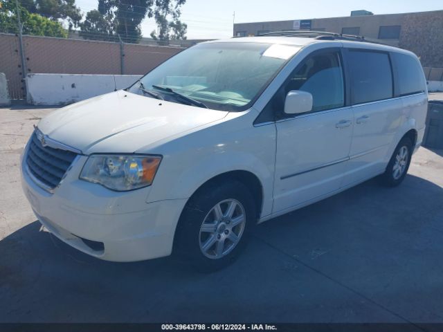 Photo 1 VIN: 2A4RR5D10AR397689 - CHRYSLER TOWN AND COUNTRY 