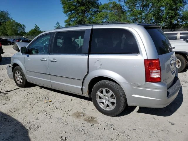 Photo 1 VIN: 2A4RR5D10AR479714 - CHRYSLER TOWN & COU 