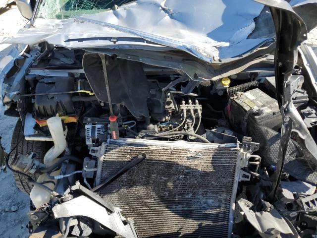 Photo 11 VIN: 2A4RR5D10AR479714 - CHRYSLER TOWN & COU 