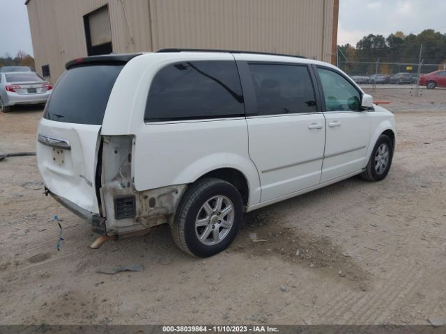 Photo 3 VIN: 2A4RR5D10AR500853 - CHRYSLER TOWN & COUNTRY 