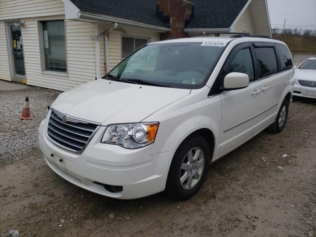 Photo 1 VIN: 2A4RR5D11AR102955 - CHRYSLER TOWN & COU 