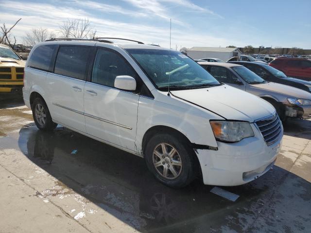 Photo 3 VIN: 2A4RR5D11AR103443 - CHRYSLER TOWN & COU 