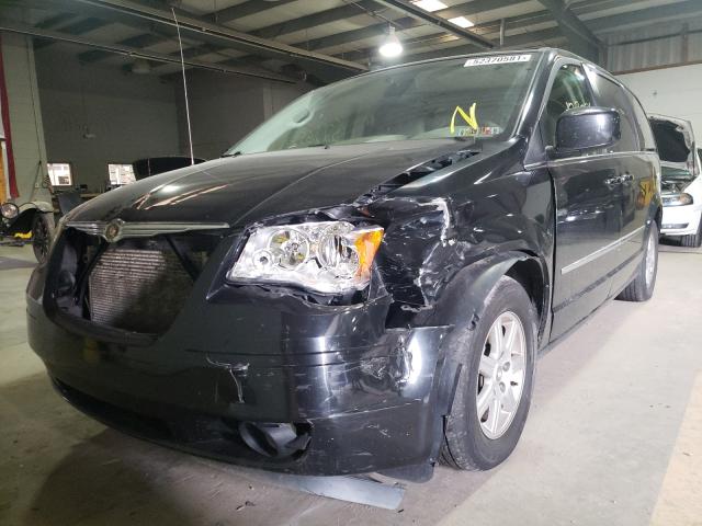 Photo 1 VIN: 2A4RR5D11AR136815 - CHRYSLER TOWN &AMP COU 