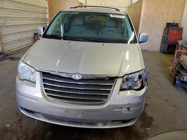 Photo 4 VIN: 2A4RR5D11AR141688 - CHRYSLER MINIVAN 