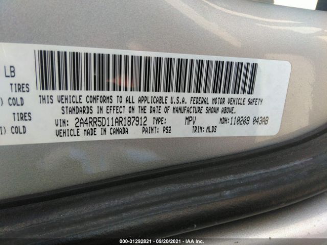 Photo 8 VIN: 2A4RR5D11AR187912 - CHRYSLER TOWN & COUNTRY 