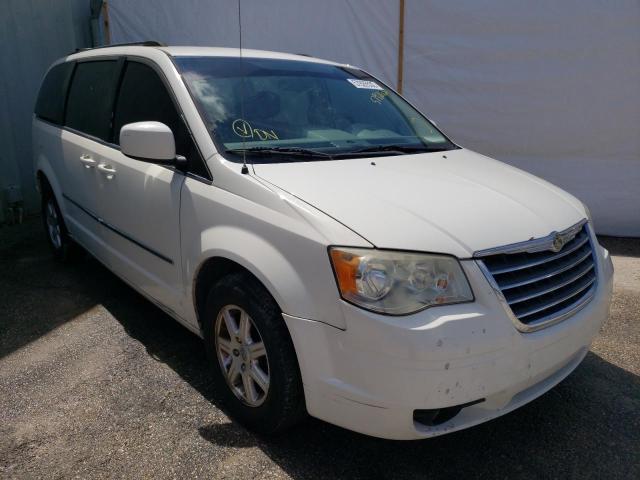 Photo 0 VIN: 2A4RR5D11AR213408 - CHRYSLER TOWN & COU 