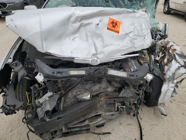 Photo 11 VIN: 2A4RR5D11AR213649 - CHRYSLER TOWN & COU 