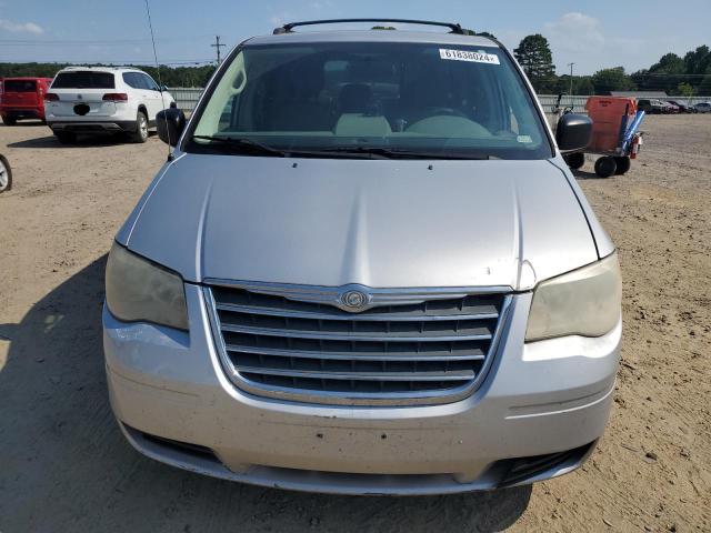 Photo 4 VIN: 2A4RR5D11AR235392 - CHRYSLER MINIVAN 