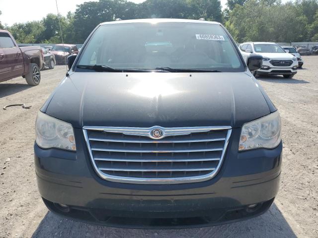 Photo 4 VIN: 2A4RR5D11AR289047 - CHRYSLER TOWN & COU 