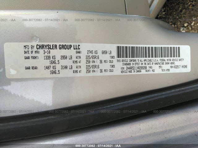 Photo 8 VIN: 2A4RR5D11AR289288 - CHRYSLER TOWN & COUNTRY 