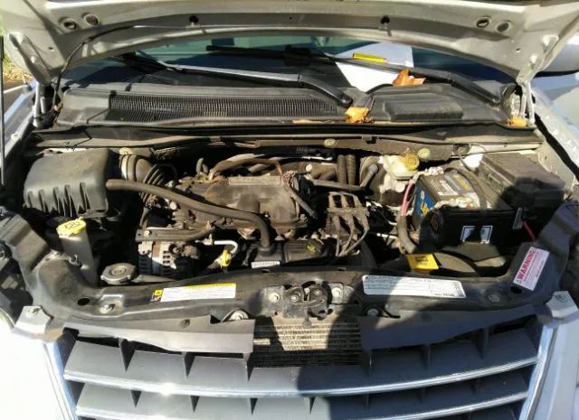 Photo 9 VIN: 2A4RR5D11AR304307 - CHRYSLER TOWN & COUNTRY 