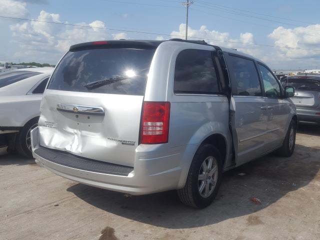 Photo 3 VIN: 2A4RR5D11AR350655 - CHRYSLER TOWN & COU 