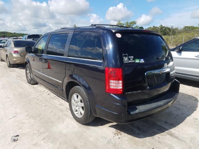 Photo 2 VIN: 2A4RR5D11AR392906 - CHRYSLER TOWN & COU 