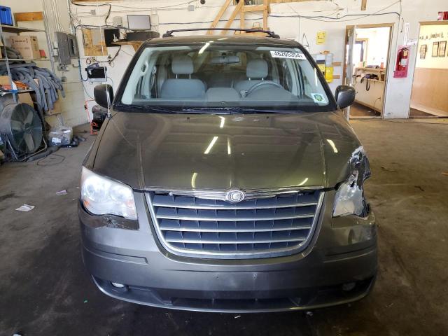 Photo 4 VIN: 2A4RR5D11AR404956 - CHRYSLER MINIVAN 