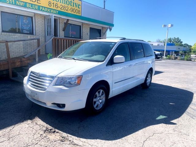 Photo 1 VIN: 2A4RR5D11AR421269 - CHRYSLER TOWN & COUNTRY 