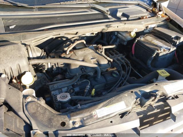 Photo 9 VIN: 2A4RR5D11AR450139 - CHRYSLER TOWN & COUNTRY 