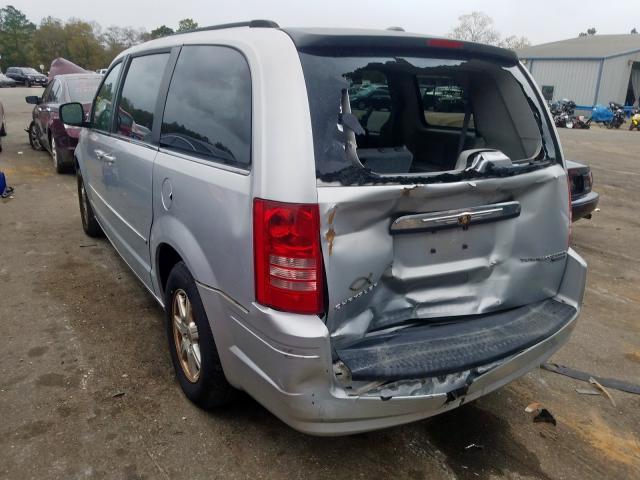 Photo 2 VIN: 2A4RR5D11AR450609 - CHRYSLER TOWN & COU 