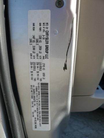 Photo 12 VIN: 2A4RR5D11AR450755 - CHRYSLER TOWN-COU 