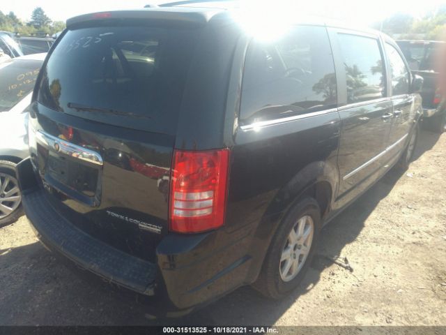 Photo 3 VIN: 2A4RR5D11AR460881 - CHRYSLER TOWN & COUNTRY 