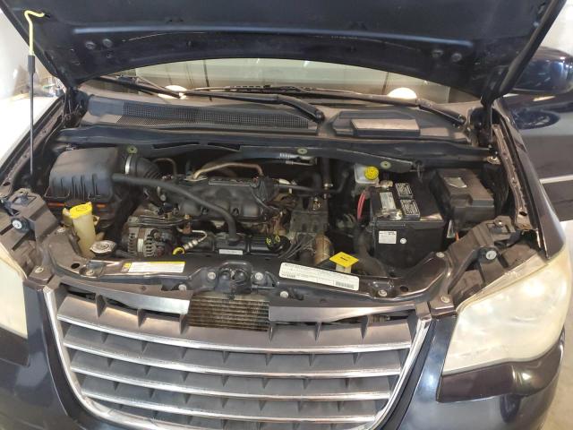 Photo 11 VIN: 2A4RR5D11AR461142 - CHRYSLER TOWN & COU 