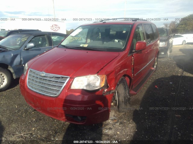 Photo 5 VIN: 2A4RR5D12AR105184 - CHRYSLER TOWN & COUNTRY 