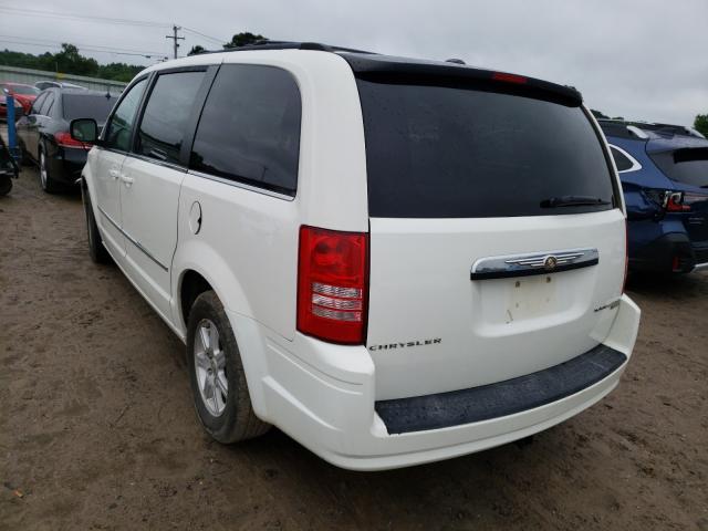 Photo 2 VIN: 2A4RR5D12AR112894 - CHRYSLER TOWN &AMP COU 