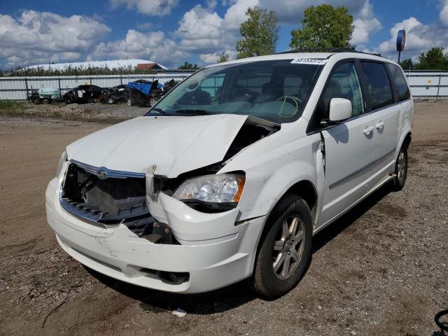 Photo 1 VIN: 2A4RR5D12AR113947 - CHRYSLER TOWN & COU 