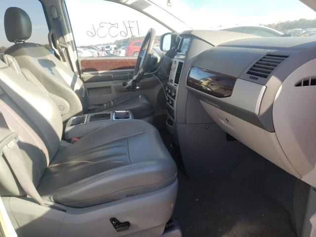 Photo 4 VIN: 2A4RR5D12AR116802 - CHRYSLER TOWN AND C 