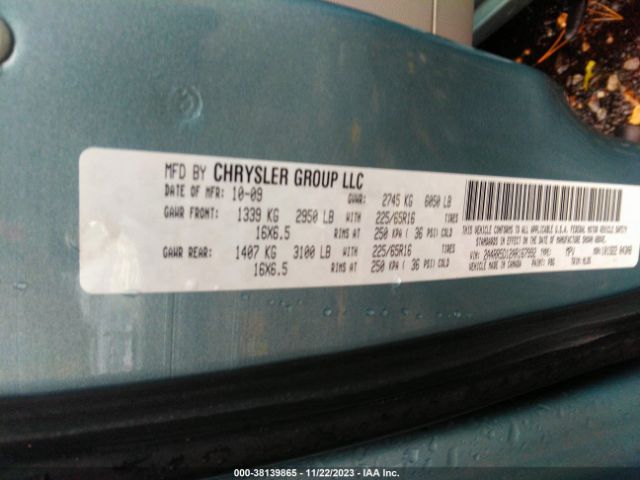 Photo 8 VIN: 2A4RR5D12AR167992 - CHRYSLER TOWN & COUNTRY 