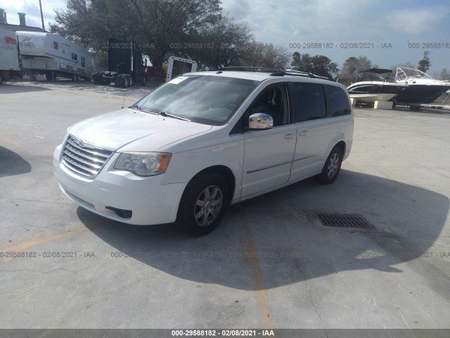 Photo 1 VIN: 2A4RR5D12AR170410 - CHRYSLER TOWN & COUNTRY 