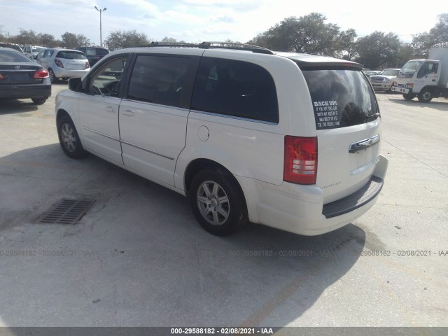 Photo 2 VIN: 2A4RR5D12AR170410 - CHRYSLER TOWN & COUNTRY 