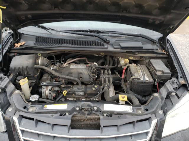 Photo 6 VIN: 2A4RR5D12AR212476 - CHRYSLER TOWN & COU 