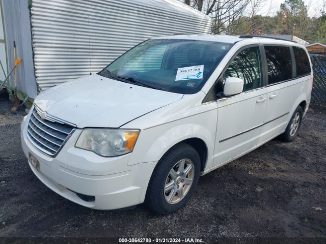 Photo 1 VIN: 2A4RR5D12AR265856 - CHRYSLER TOWN & COUNTRY 