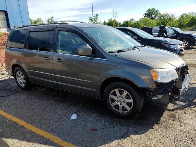 Photo 3 VIN: 2A4RR5D12AR267364 - CHRYSLER MINIVAN 