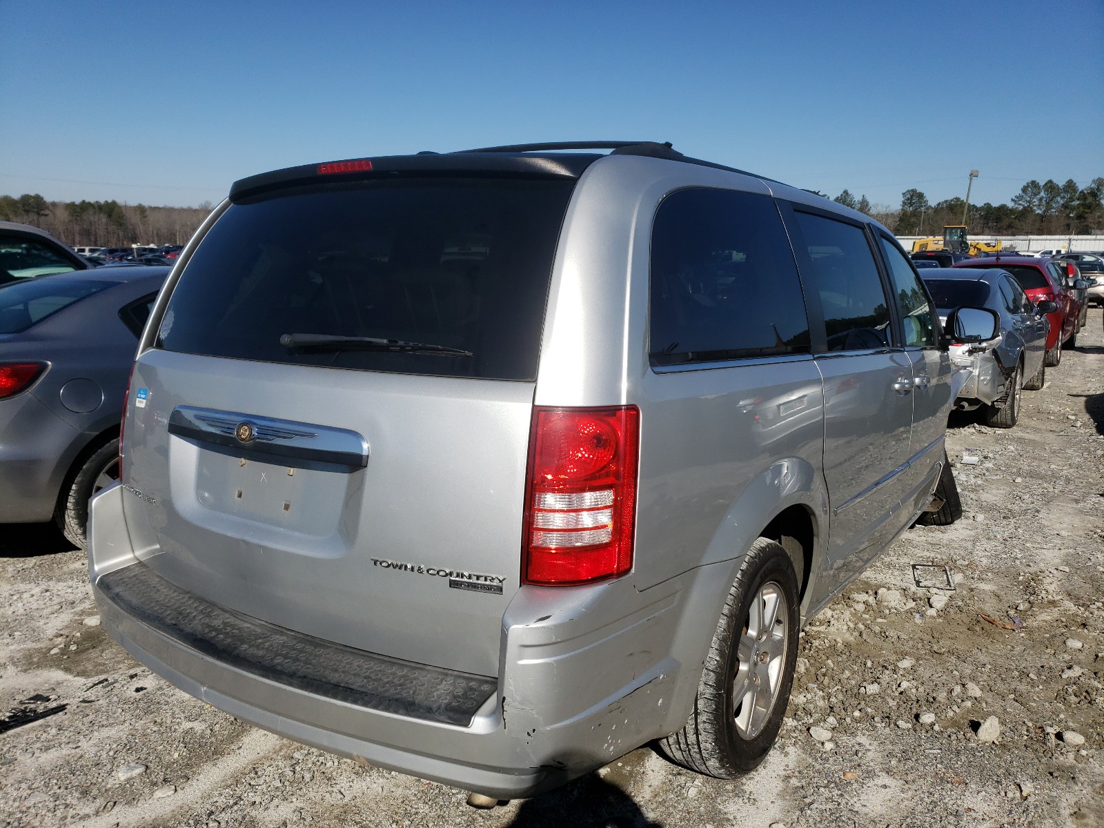 Photo 3 VIN: 2A4RR5D12AR267557 - CHRYSLER TOWN &AMP COU 