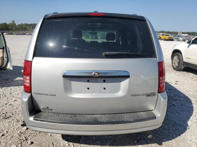 Photo 5 VIN: 2A4RR5D12AR270829 - CHRYSLER TOWN & COU 