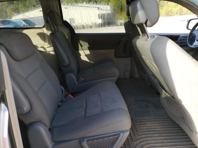 Photo 10 VIN: 2A4RR5D12AR279014 - CHRYSLER TOWN & COU 