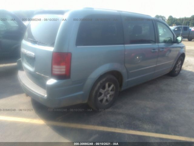 Photo 3 VIN: 2A4RR5D12AR284567 - CHRYSLER TOWN & COUNTRY 