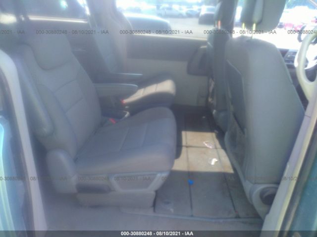 Photo 7 VIN: 2A4RR5D12AR284567 - CHRYSLER TOWN & COUNTRY 