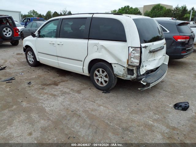 Photo 2 VIN: 2A4RR5D12AR337509 - CHRYSLER TOWN & COUNTRY 