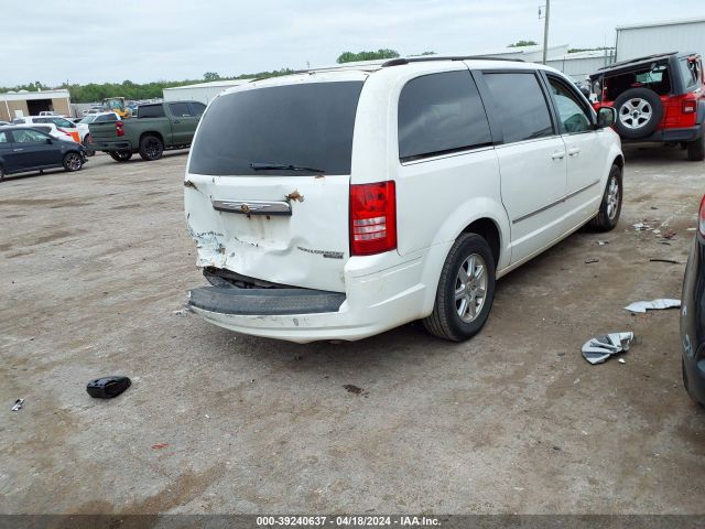 Photo 3 VIN: 2A4RR5D12AR337509 - CHRYSLER TOWN & COUNTRY 