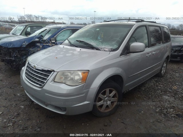 Photo 1 VIN: 2A4RR5D12AR368811 - CHRYSLER TOWN & COUNTRY 