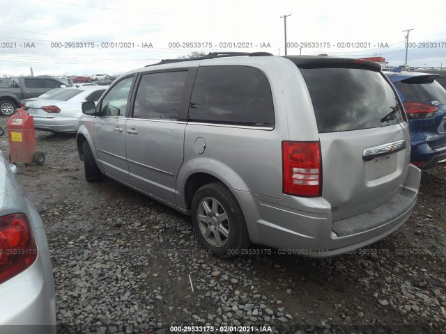 Photo 2 VIN: 2A4RR5D12AR368811 - CHRYSLER TOWN & COUNTRY 