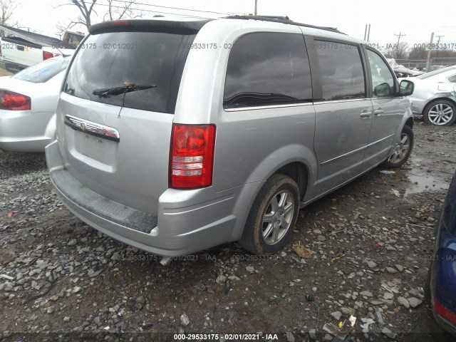 Photo 3 VIN: 2A4RR5D12AR368811 - CHRYSLER TOWN & COUNTRY 