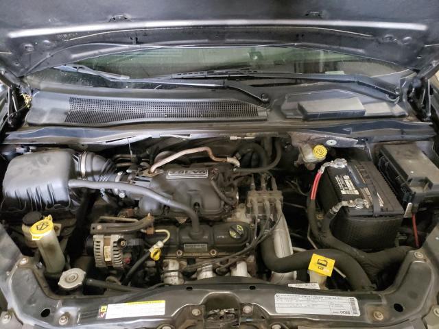 Photo 6 VIN: 2A4RR5D12AR386936 - CHRYSLER TOWN &AMP COU 