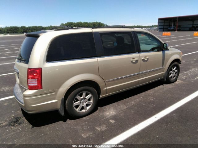 Photo 3 VIN: 2A4RR5D12AR398679 - CHRYSLER TOWN & COUNTRY 